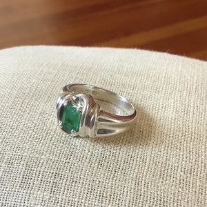 Vintage Ring Emerald & Sterling Silver Size 6